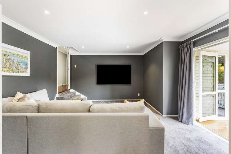 30 Norman Close The Gardens_11