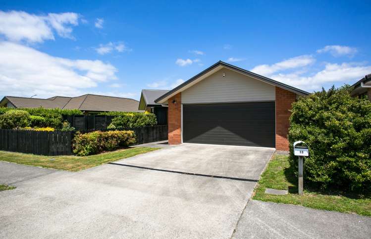 15 Tulip Drive Cambridge_19