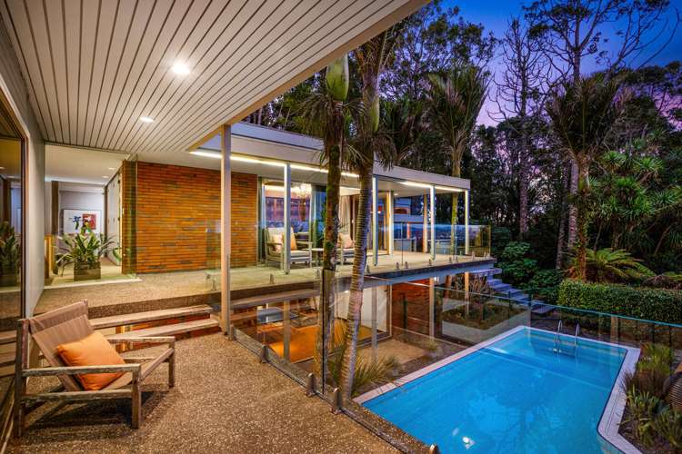 79 Scenic Drive Titirangi_9