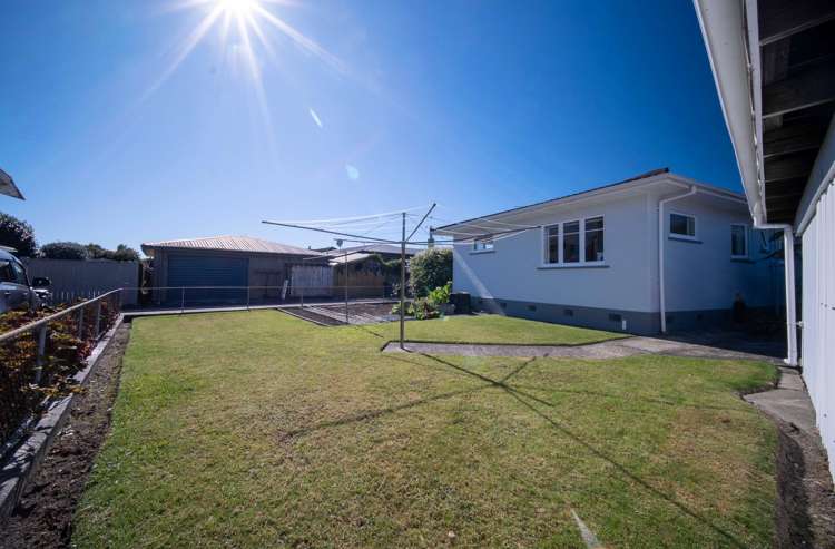 28 Dickens Street Stoke_20