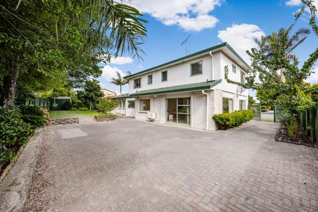 16 Cumbrian Place, Conifer Grove Takanini_4