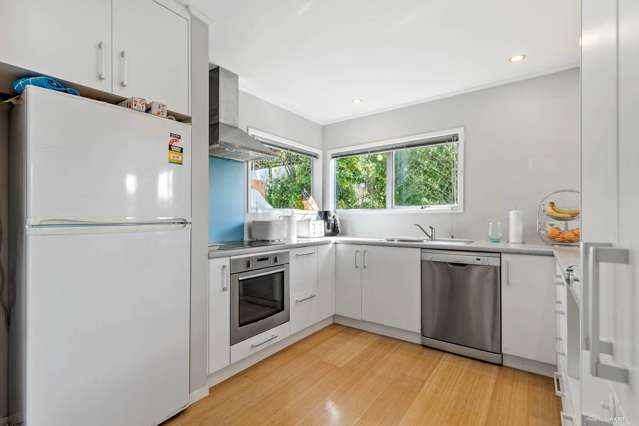 22 Oaktree Avenue Browns Bay_4