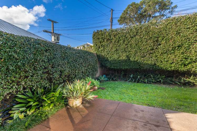1/28 Comins Crescent 1725_22