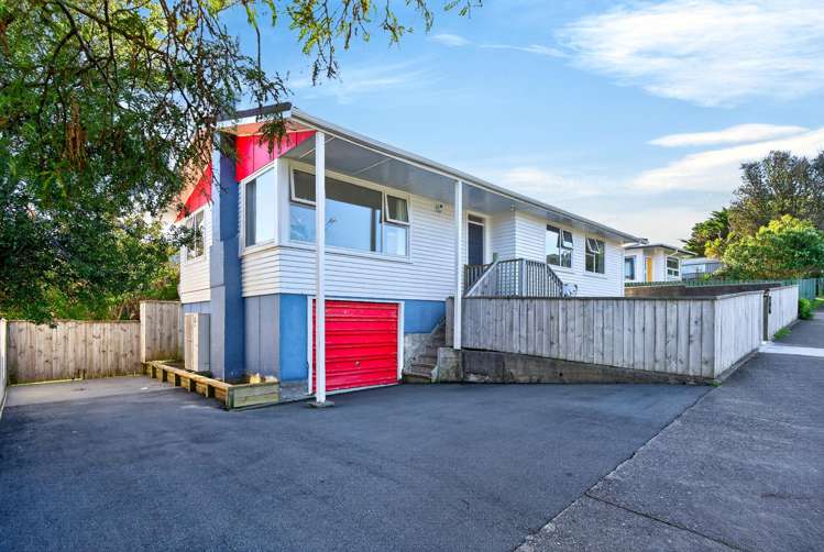 217 Dowse Drive Maungaraki_21