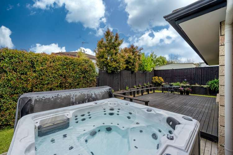 14 Gibbston Crescent Flat Bush_17