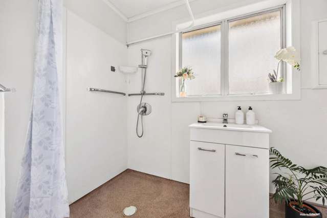 2/3172 Great North Road New Lynn_4