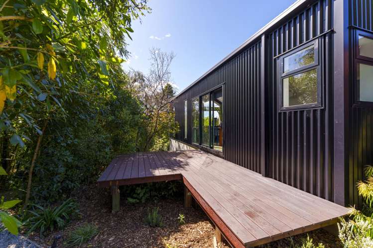 8 Merlincote Crescent Governors Bay_18