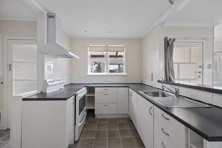 37 Disraeli Street Hawera_2