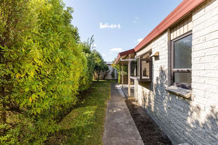 101 Mayfair Avenue Mayfair_9