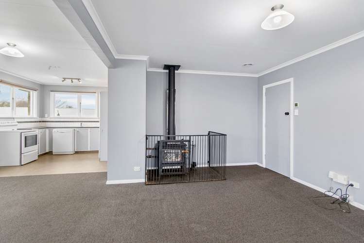 13 Grants Road Marchwiel_5