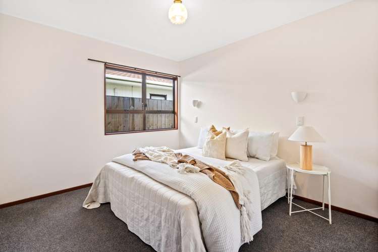 1/7 Crawford Crescent Te Kamo_15