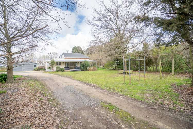 102 Stewart Road Feilding_12