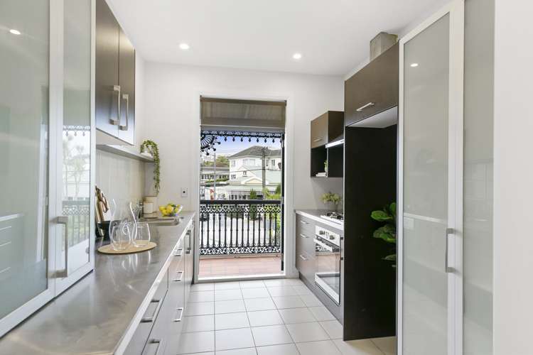 40e Agra Crescent Khandallah_11