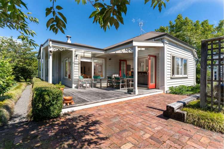 218 High Street South_0