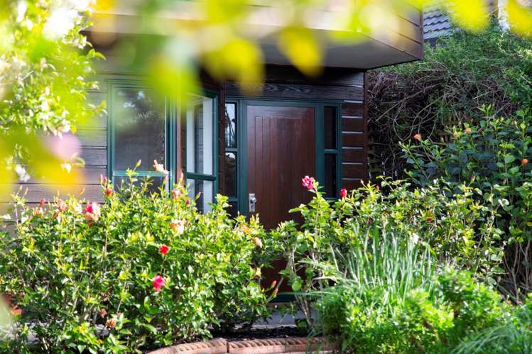 9 Highwood Grove Torbay_3