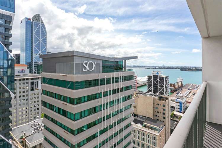 18D/16 Gore Street City Centre_14