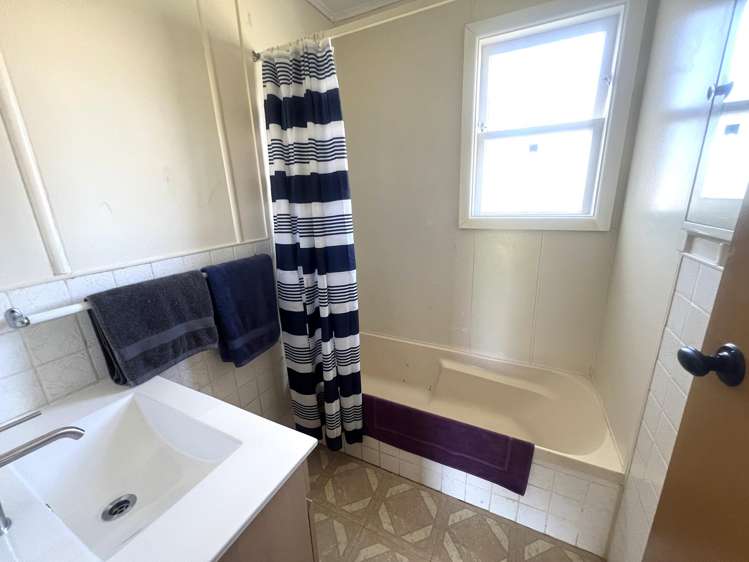 346 High Street Dannevirke_11