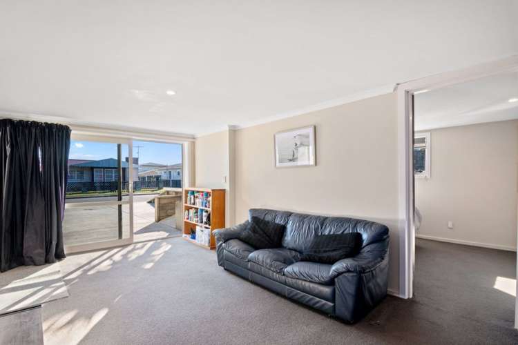 8 Derby Street Stoke_18