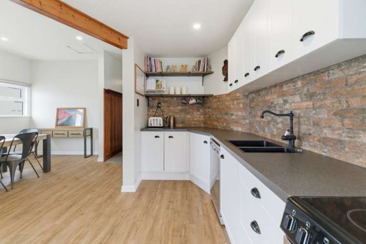 9 Amyes Road Hornby_27