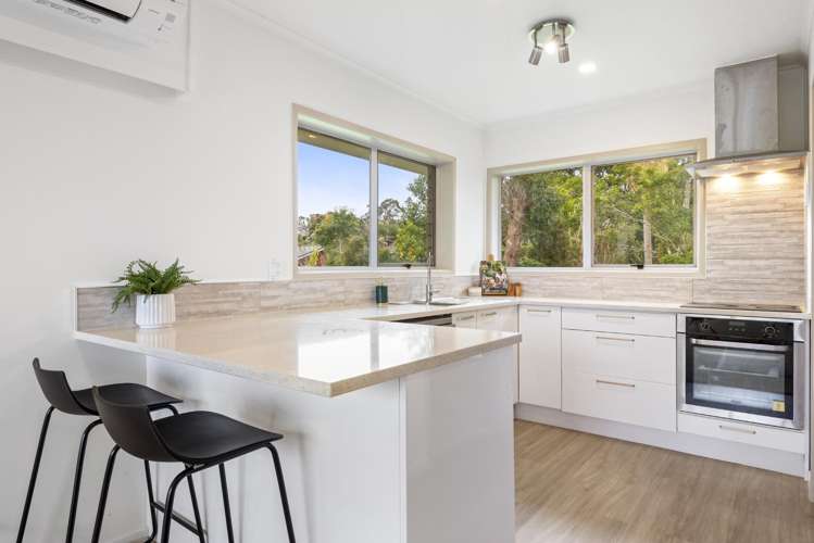 1/14a Camrose Place Glenfield_6