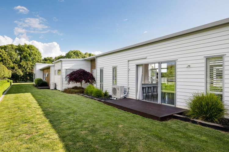 1 Alan Livingston Drive Cambridge_29