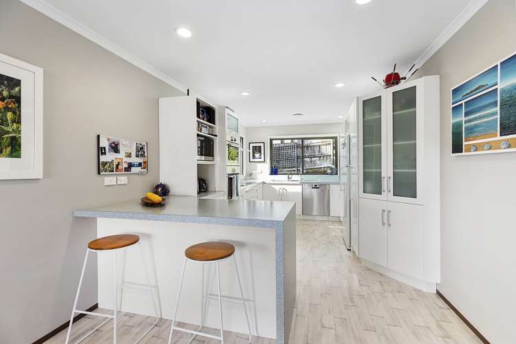 8 Romesdale Road Papakowhai_8