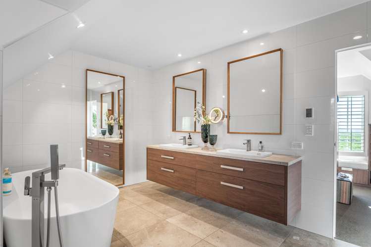 38 Porterfield Road Whitford_48