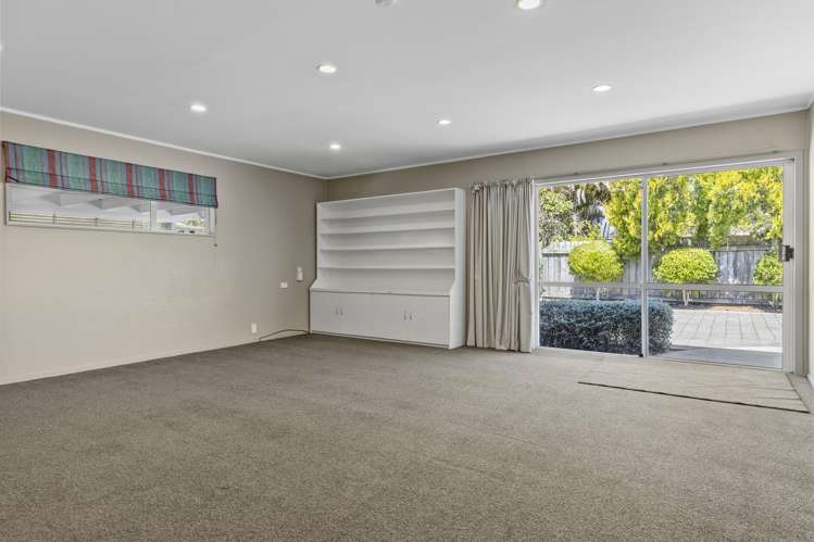 1 and 2/20 Stanley Street Wharewaka_27