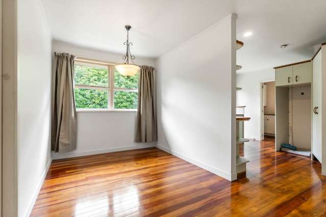 18 Triangle Road Massey_3