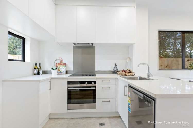 11/54 Swanson Road Henderson_3