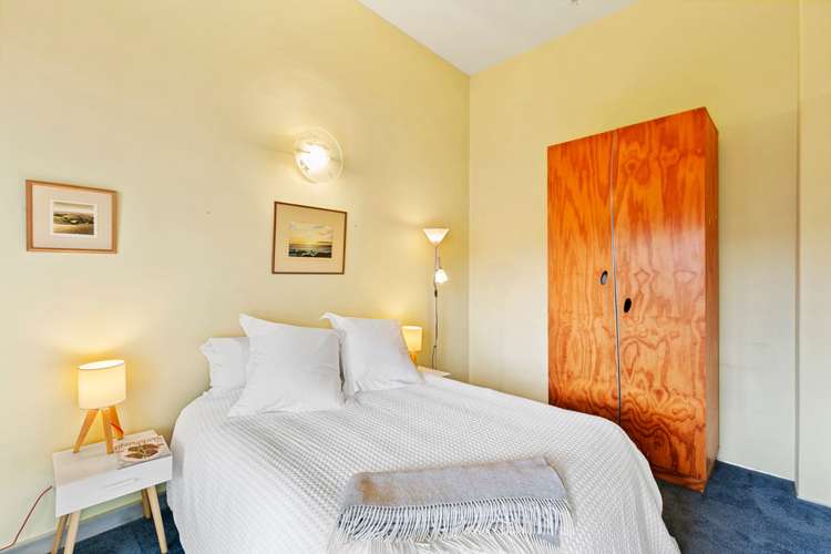 2a/51 Webb Street Mount Cook_3