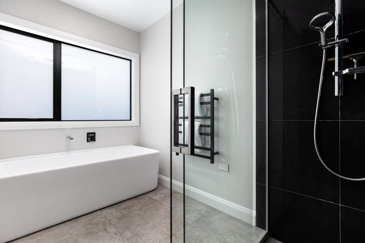 8 Baxter Michael Crescent Cambridge_17