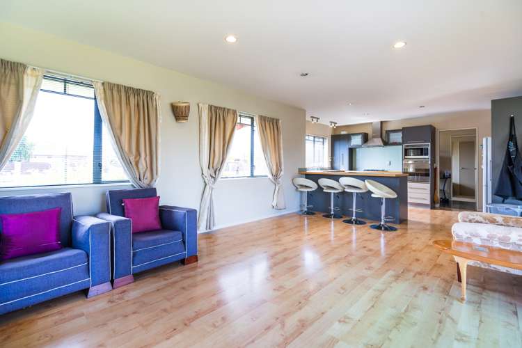 108 Guildford Drive Paraparaumu Beach_1