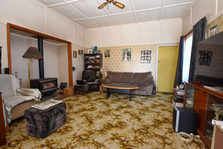 320 High Street South Carterton_6