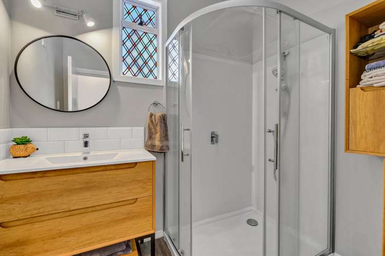 21 Galway Avenue Hamilton East_15