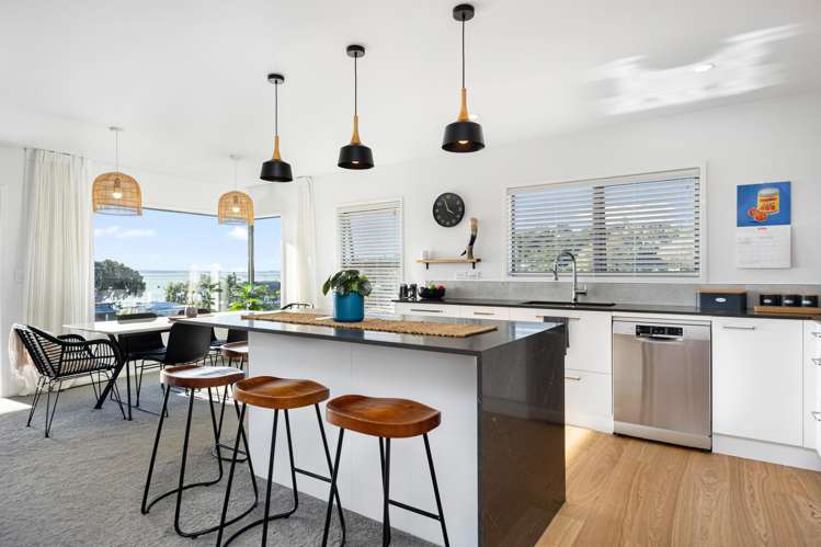 22 De Luen Avenue Tindalls Beach_6