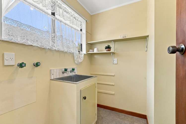 8b Lincoln Road Springvale_12
