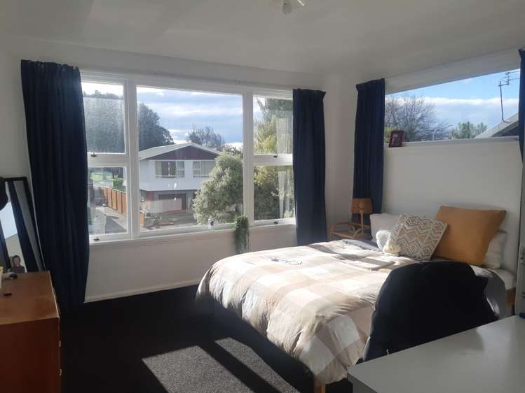 2/2 Farnham Place Ilam_3