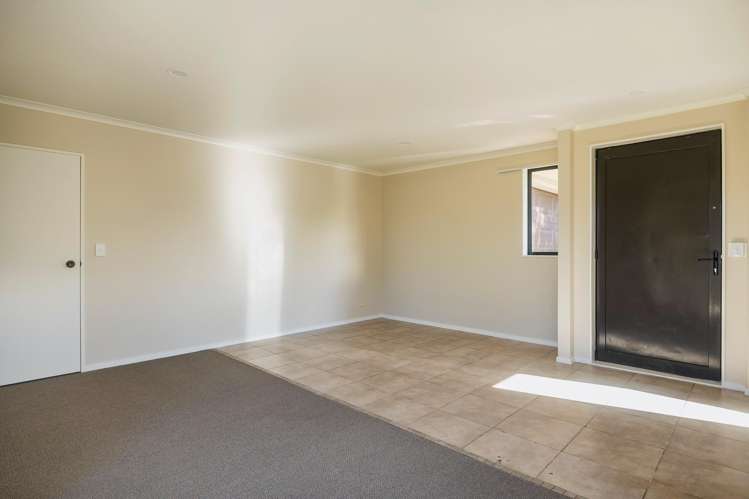 36 Misty Valley Drive Henderson_6