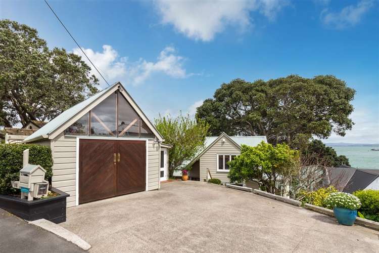 86 Queen Street Northcote Point_17