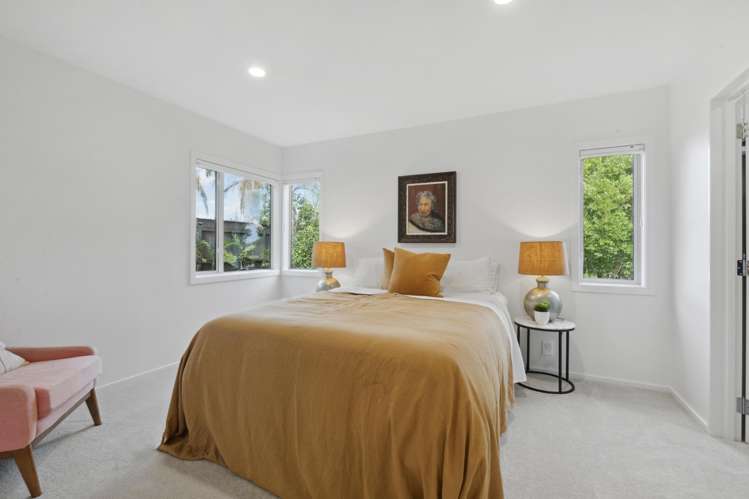 2/4 Richards Avenue Forrest Hill_12