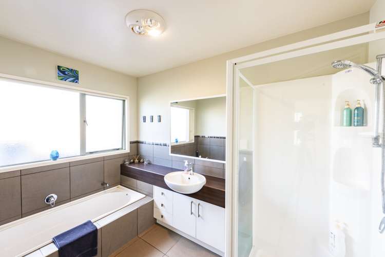 4 Crannog Fen Wattle Downs_6