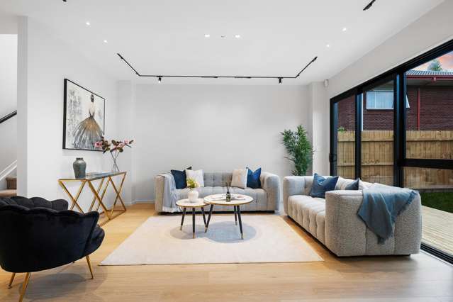 Lot 2&3/1 Imatra Place Sunnyhills_4