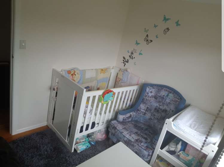 1/14 Segedin Place Glenfield_4