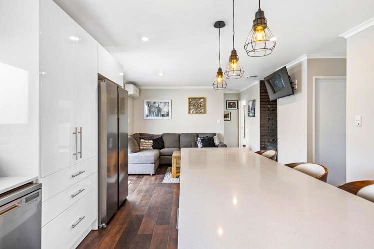 6 Cumberland Rise Taradale_4