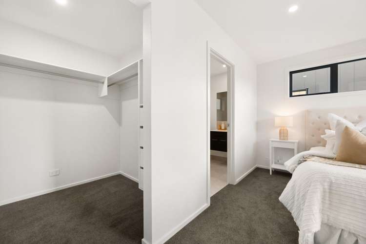 24 Magnum Drive Cromwell_11