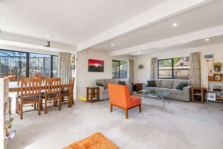 49 Blackmore Drive Owhata_4