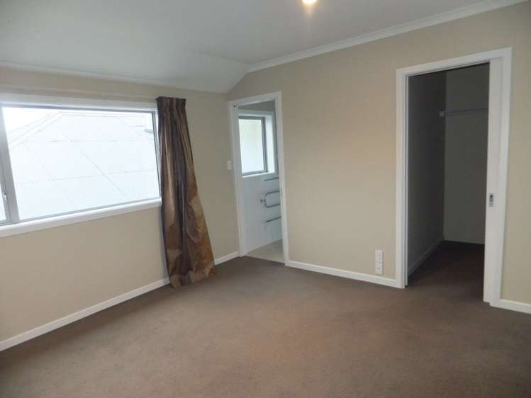 15b Grove Road Addington_12