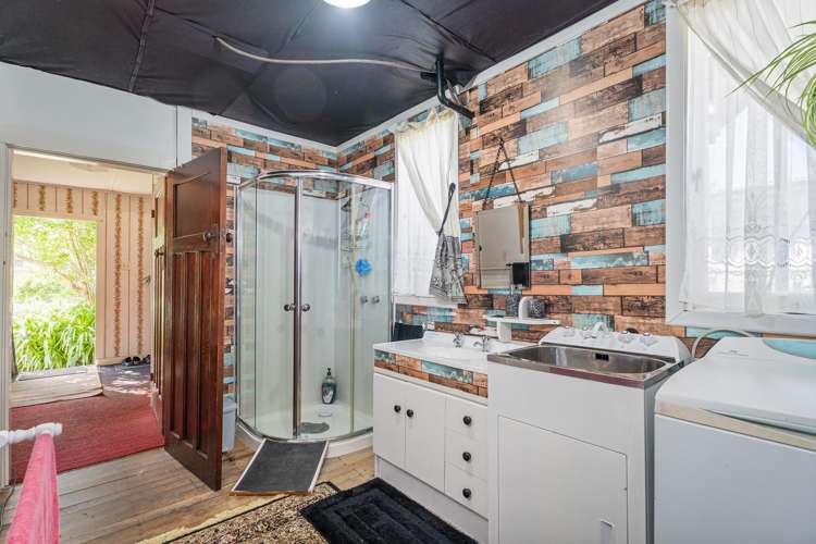 44 Marine Parade Cooks Beach_21