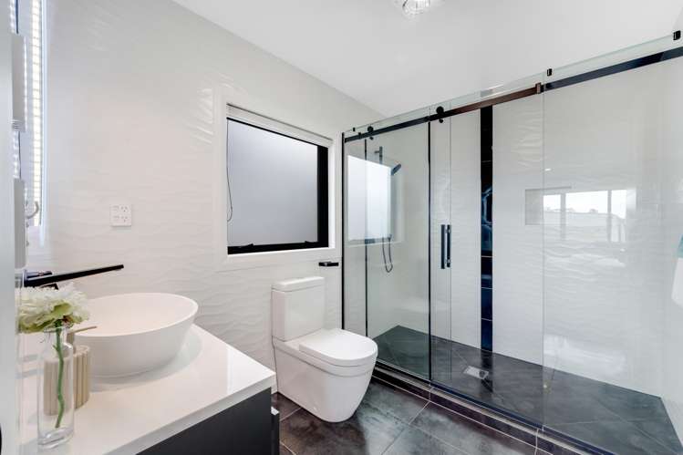 45 Armstrong Farm Drive East Tamaki Heights_43